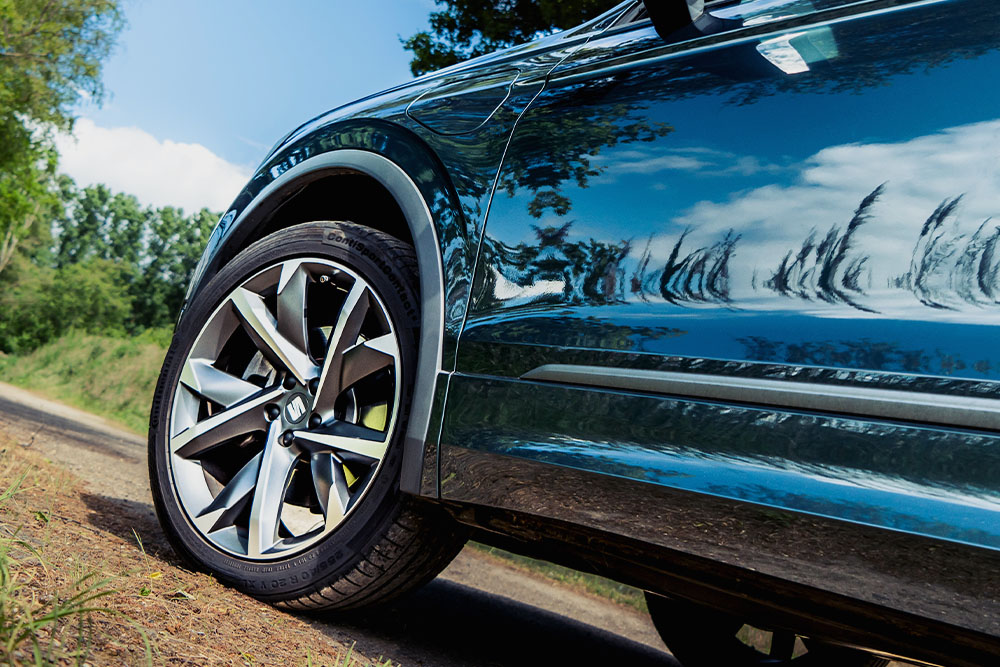 Voorband van Seat SUV met Continental band in Valkenswaard