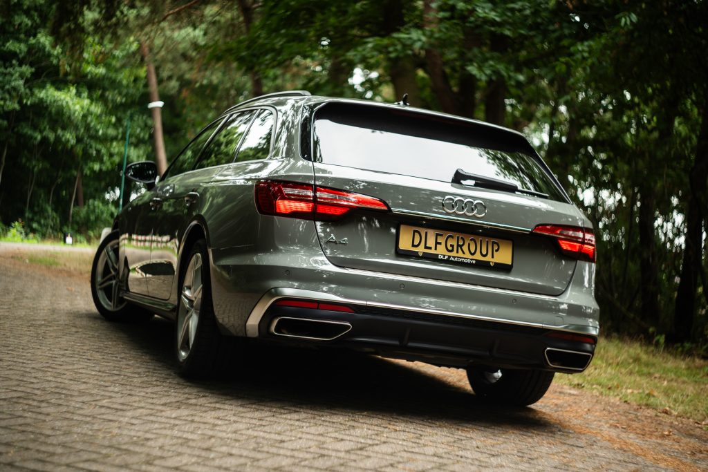 audi a4 avant s line 37633 (7)