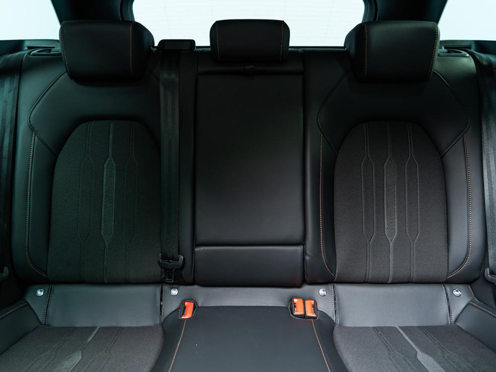 46673183 cupra leon sportstourer 14 e hybrid vz performance | 245pk – foto 24