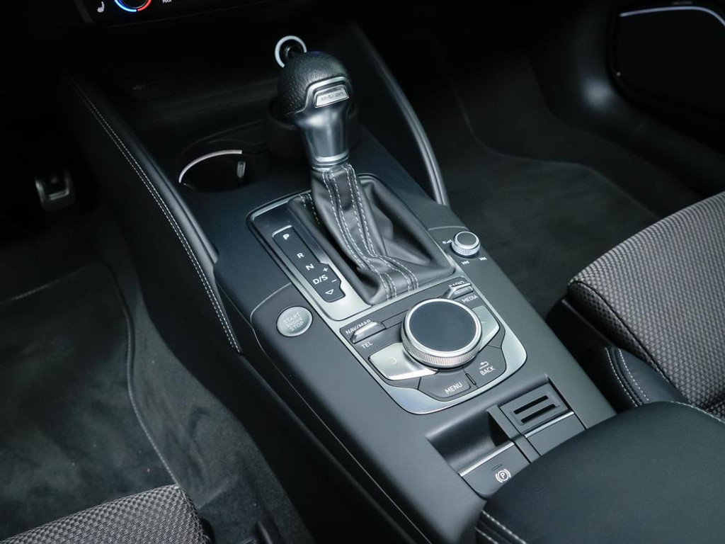 47322139 audi a3 sportback 40 e tron s line | panodak | b&o audio – foto 15