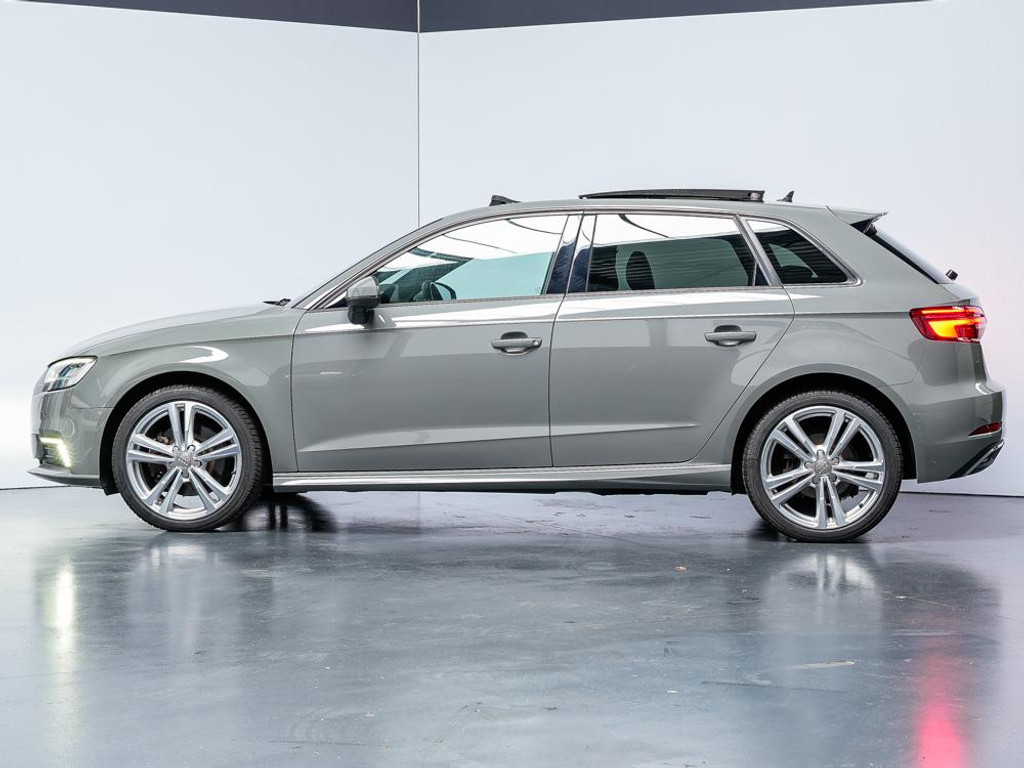 47322139 audi a3 sportback 40 e tron s line | panodak | b&o audio – foto 2