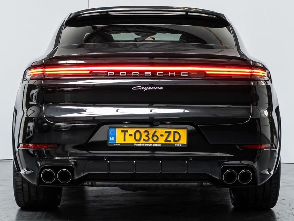 48494000 porsche cayenne coupé 30 e hybrid |bose | sport chrono | memory – foto 4