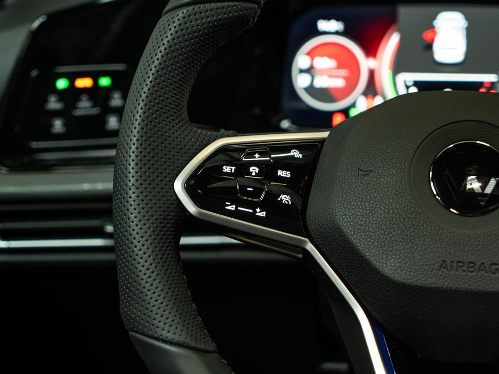 48637861 volkswagen golf 14 gte | 245pk | pano | matrix led – foto 15