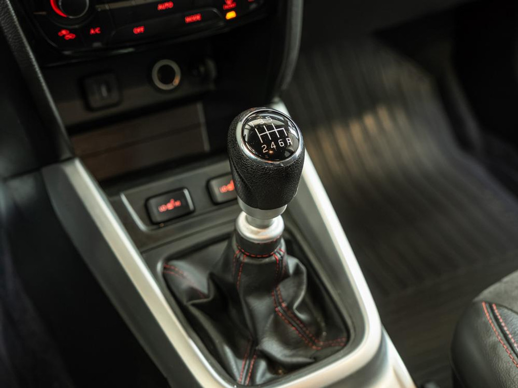 49505587 suzuki vitara 14 s | achteruitrijcamera | acc | trekhaak | 12 mnd garantie – foto 15