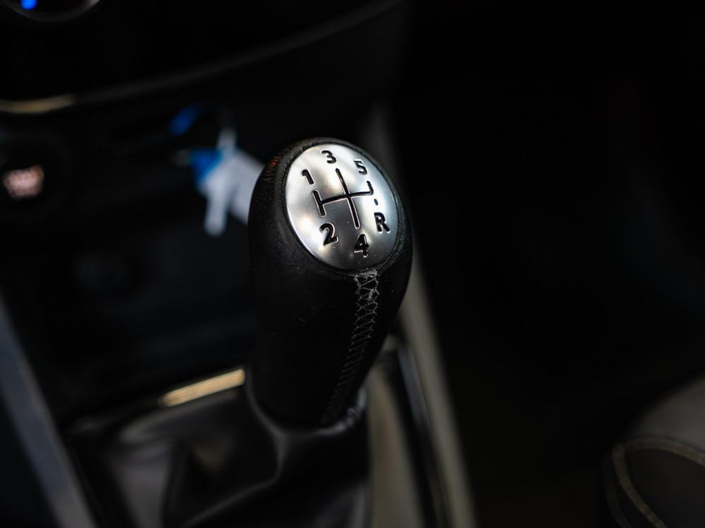 50417806 renault clio 09 tce dynamique | achteruitrijcamera | cruise control – foto 14